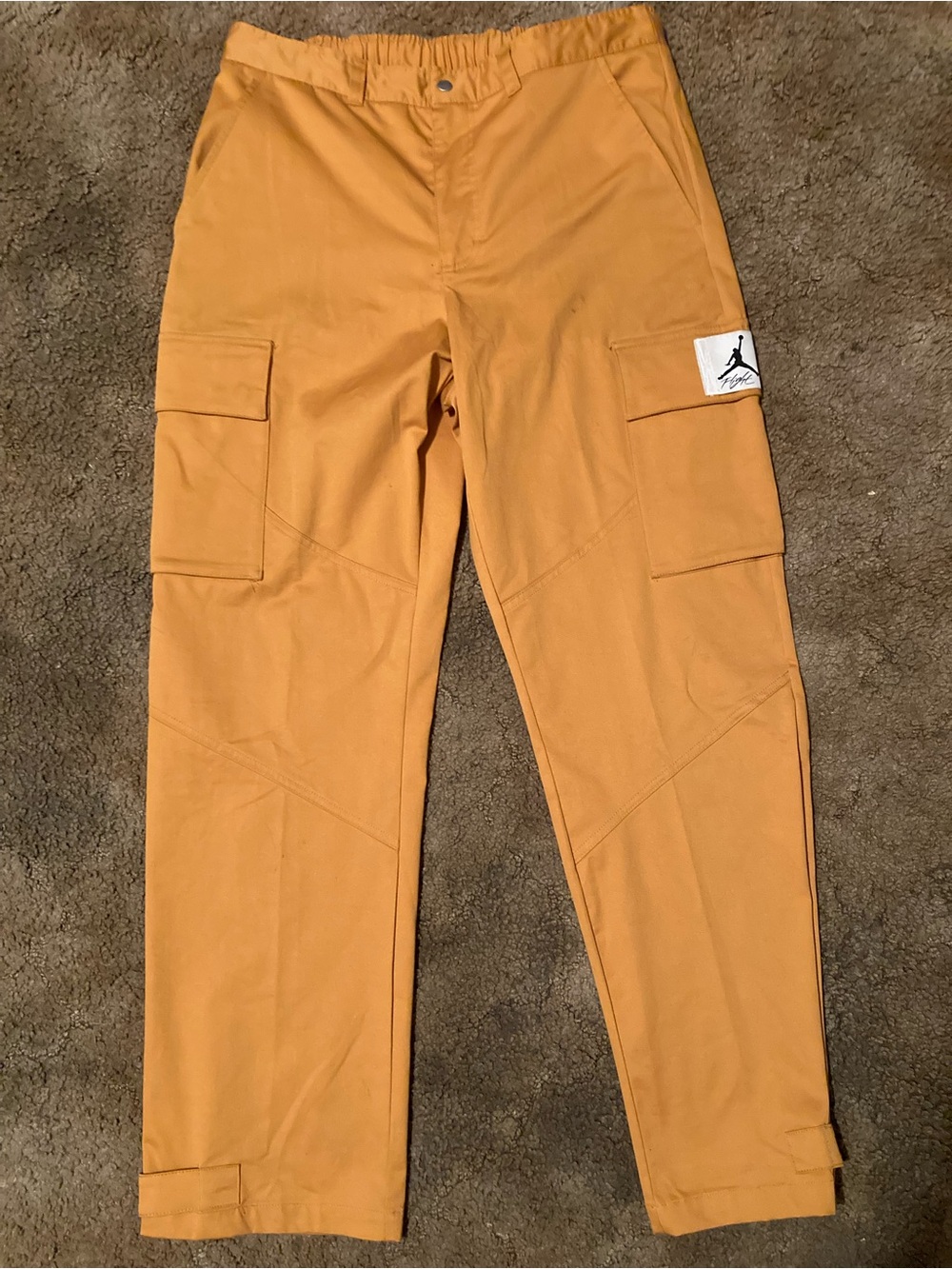 Nike air Jordan essential utility cargo pants chutney men’s size L